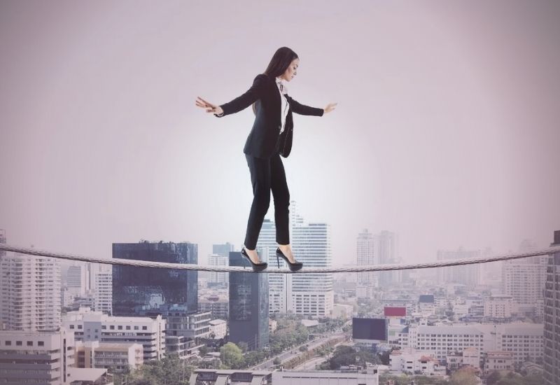 Transforme o medo em coragem prática: cada passo dado é uma vitória em direção à sua confiança e clareza interior.